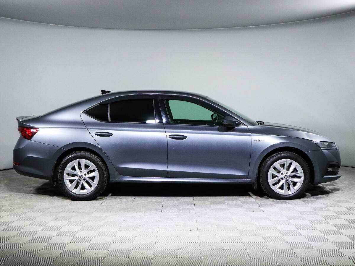 Skoda Octavia 2021 года с пробегом. Фото: #3