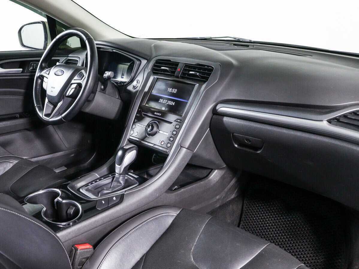Ford Mondeo 2015 года с пробегом. Фото: #7
