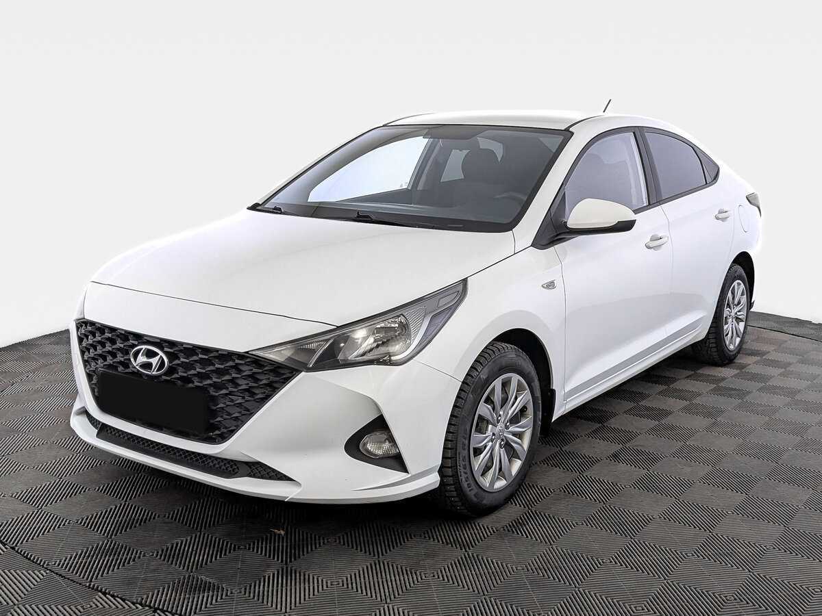 Hyundai Solaris 2020 года с пробегом. Посмотреть фото