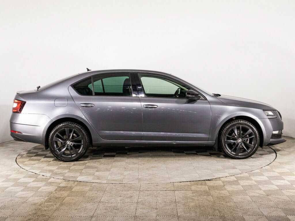 Skoda Octavia 2019 года с пробегом. Фото: #3