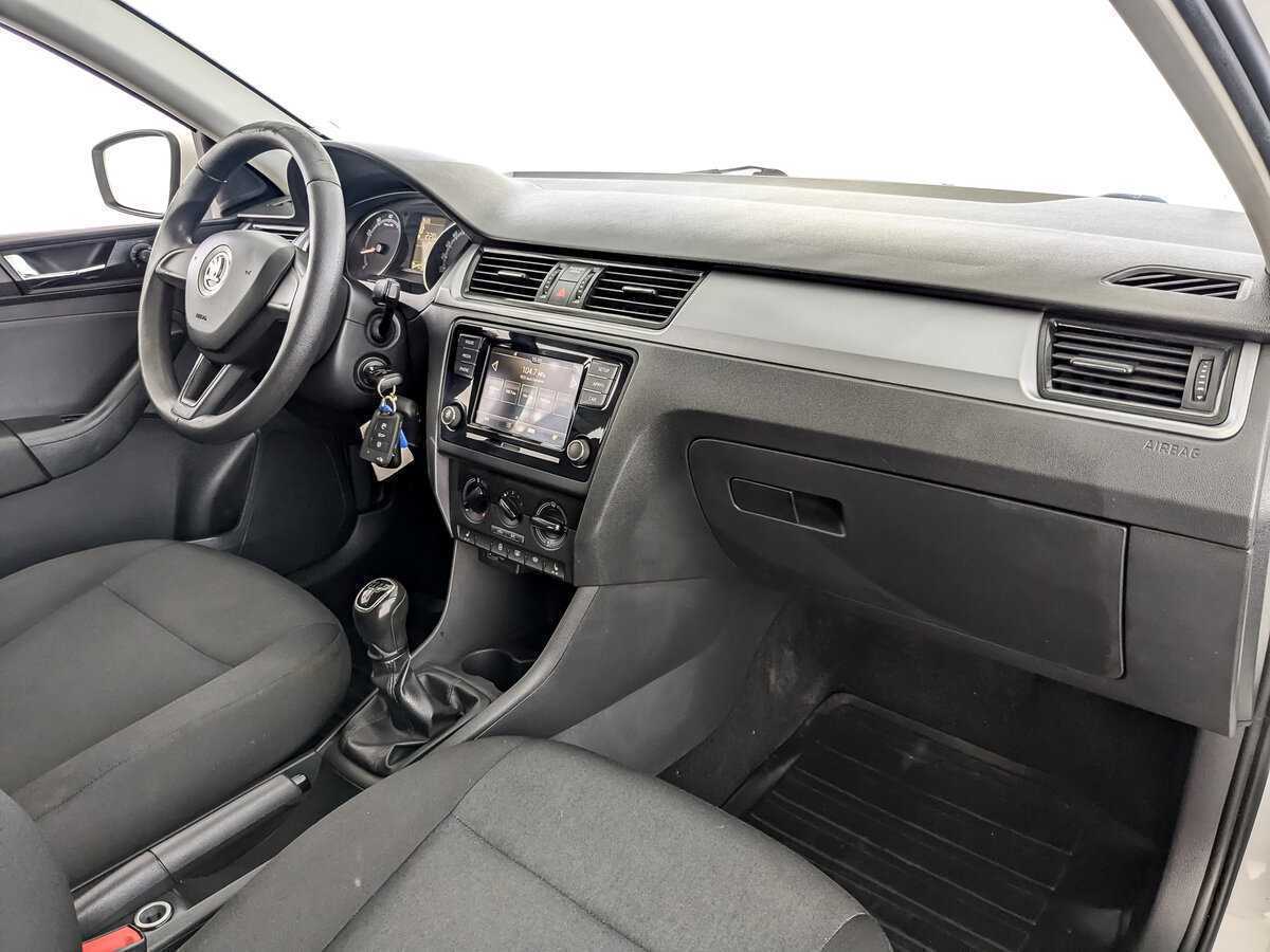 Skoda Rapid 2019 года с пробегом. Фото: #9