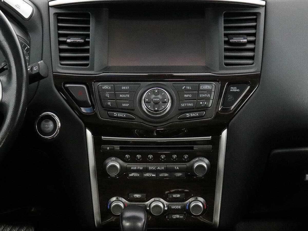 Nissan Pathfinder 2015 года с пробегом. Фото: #16