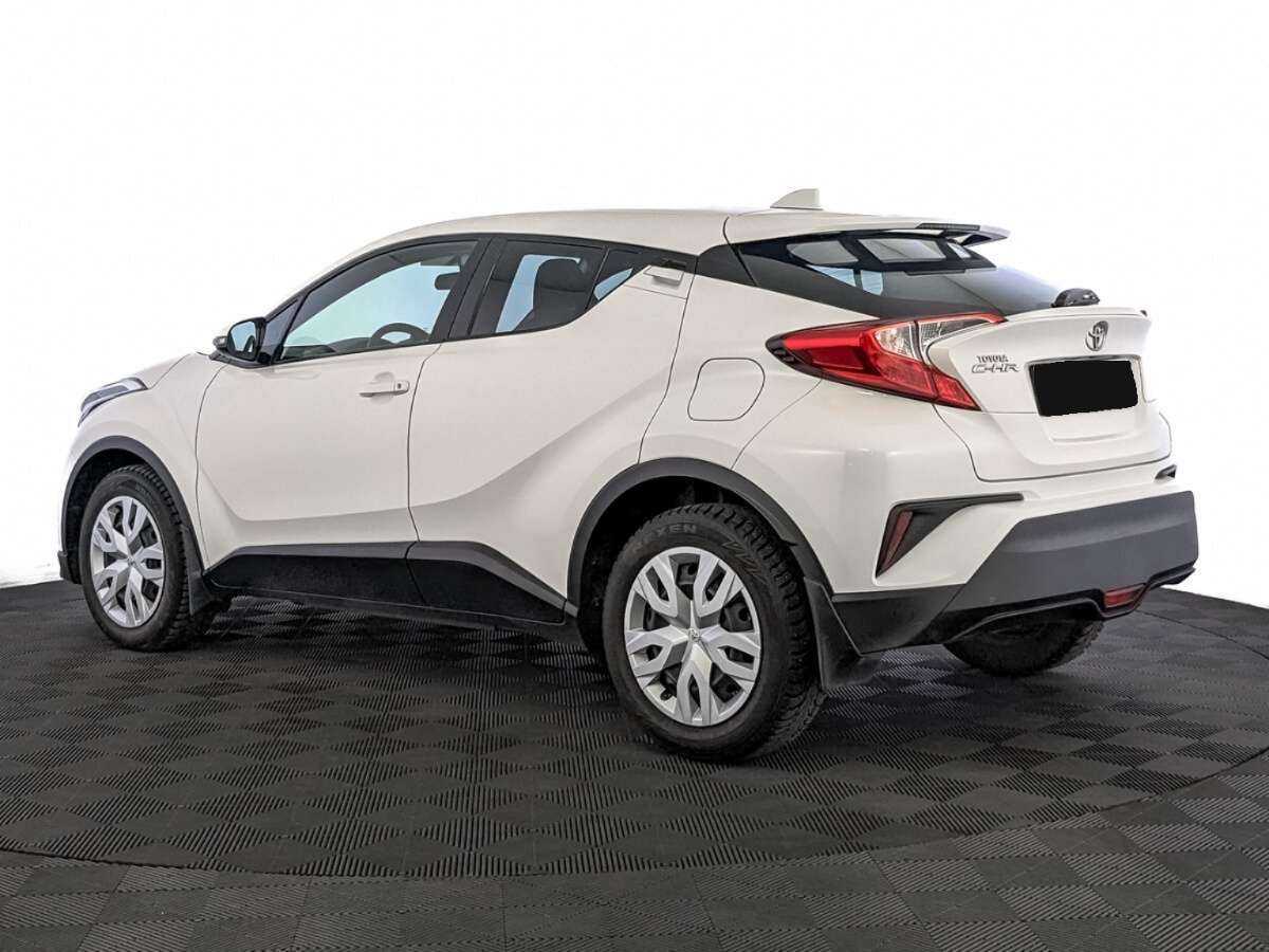 Toyota C-HR 2019 года с пробегом. Фото: #5