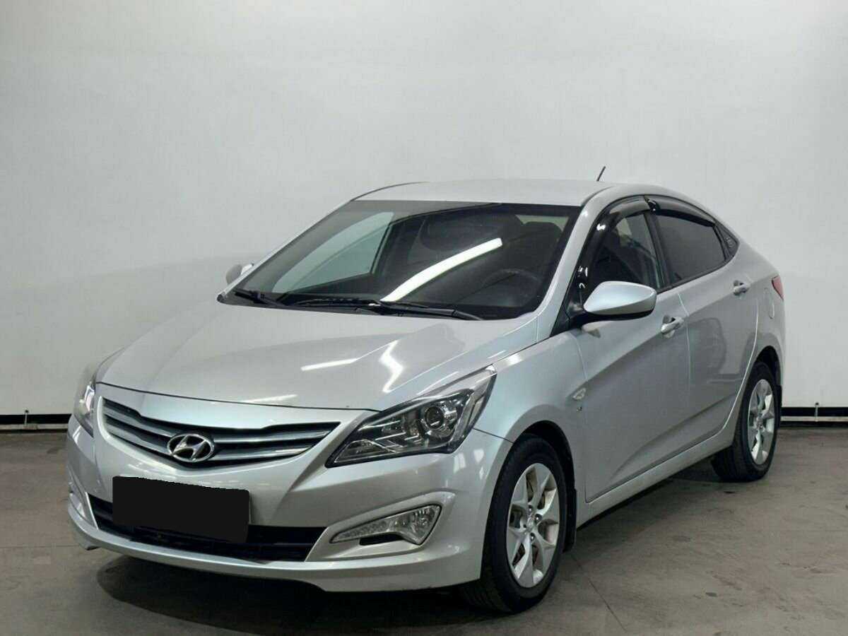 Hyundai Solaris 2015 года с пробегом. Посмотреть фото