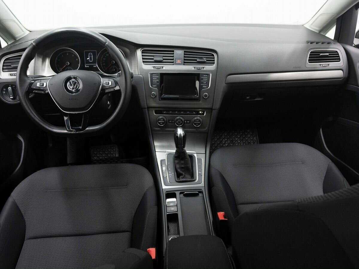 Volkswagen Golf 2013 года с пробегом. Фото: #14