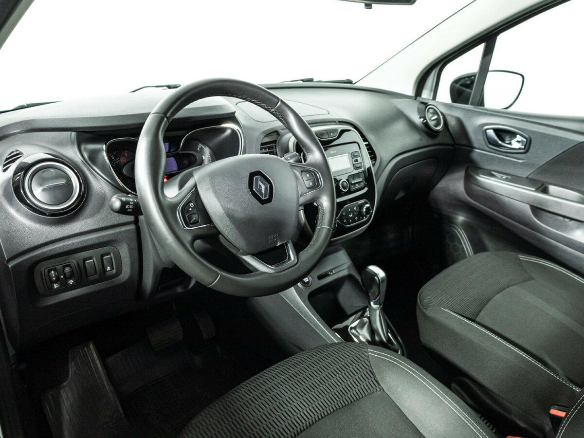Renault Kaptur 2018 года с пробегом. Фото: #10
