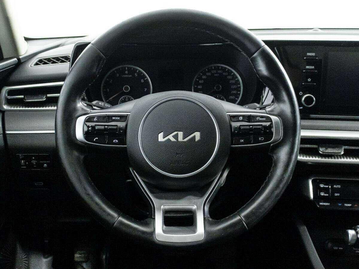 Kia K5 2021 года с пробегом. Фото: #15