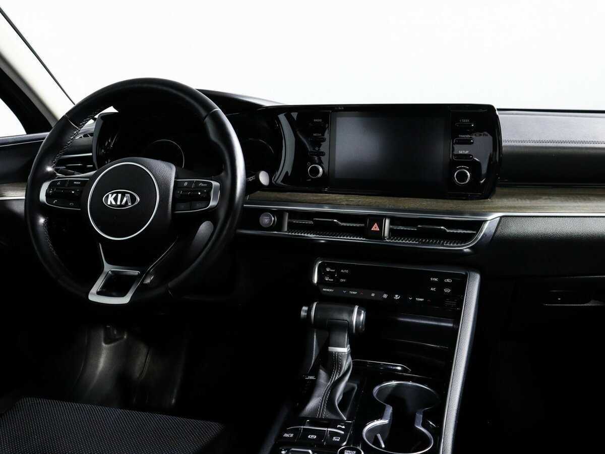 Kia K5 2020 года с пробегом. Фото: #11