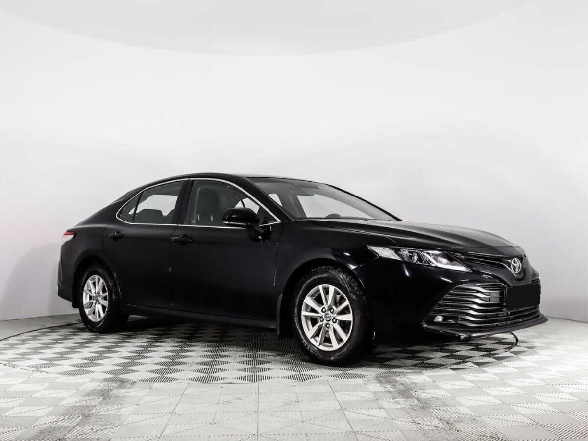 Toyota Camry 2021 года с пробегом. Фото: #2
