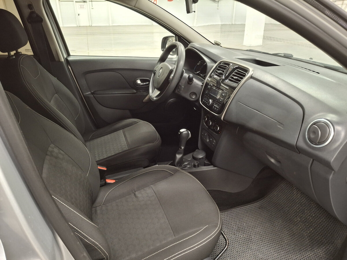 Renault Logan 2015 года с пробегом. Фото: #10