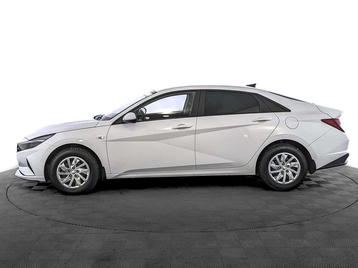 Hyundai Elantra 2022 года с пробегом. Фото: #7