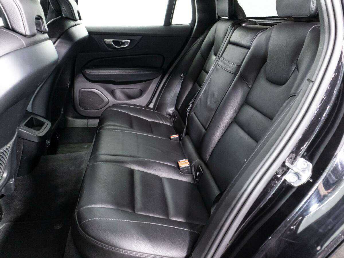 Volvo V60 2018 года с пробегом. Фото: #9