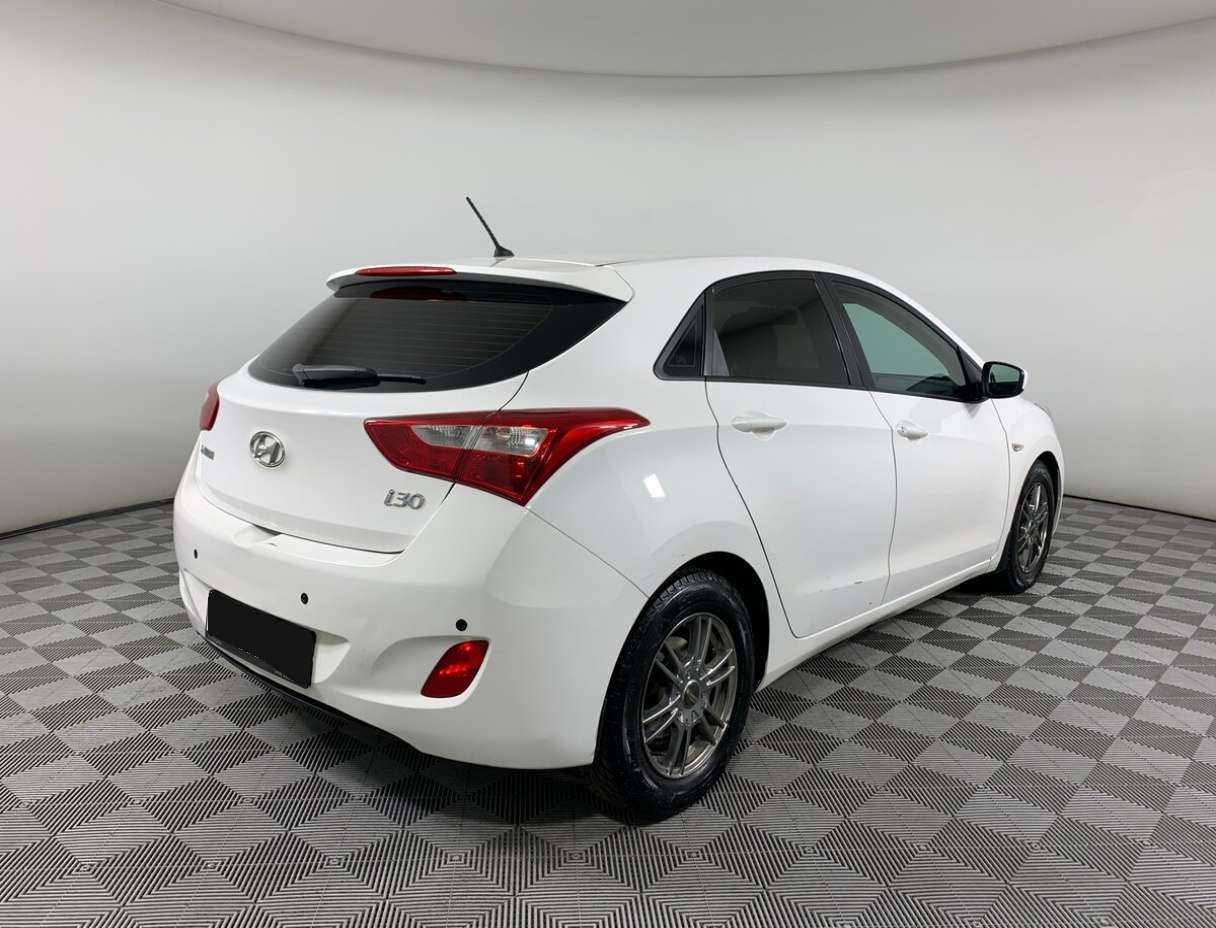 Hyundai i30 2012 года с пробегом. Фото: #4