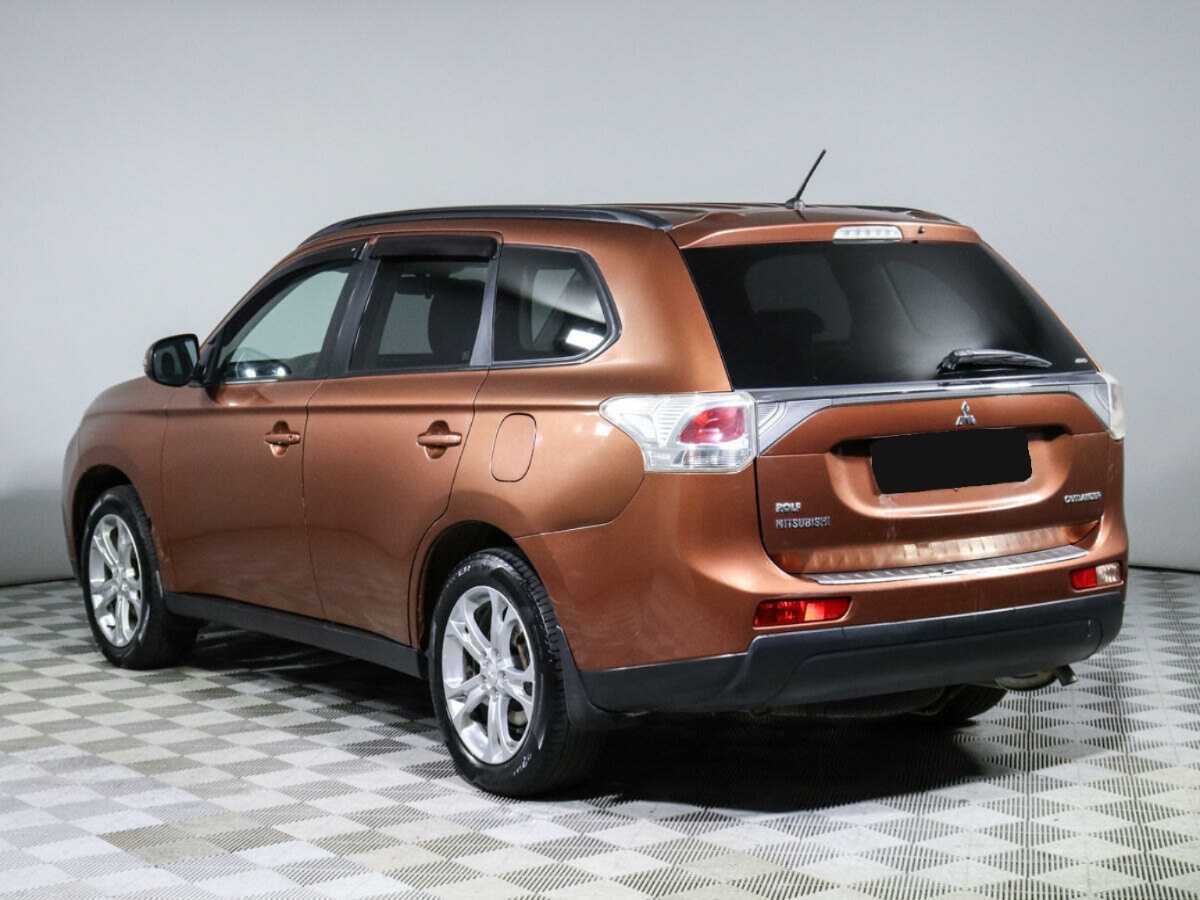 Mitsubishi Outlander 2012 года с пробегом. Фото: #6