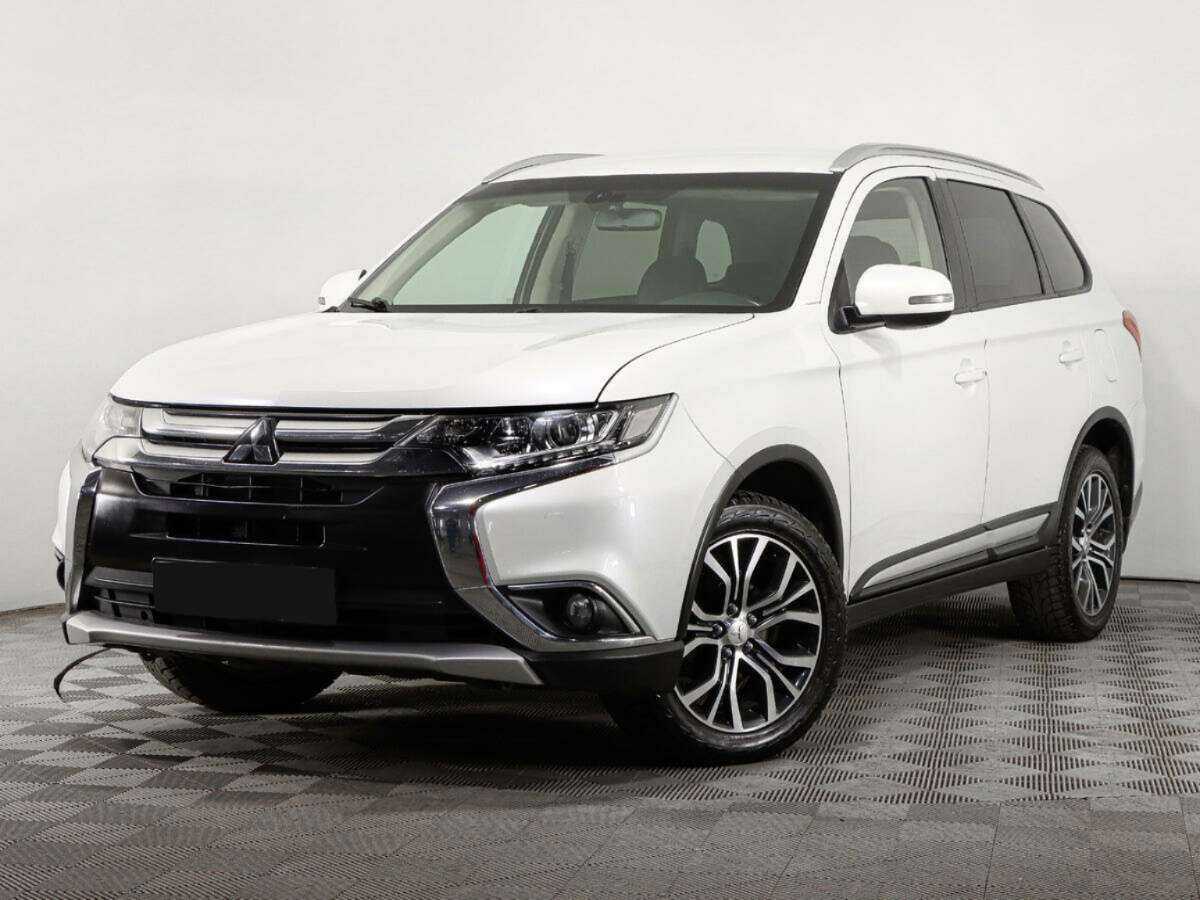 Mitsubishi Outlander 2017 года с пробегом. Посмотреть фото
