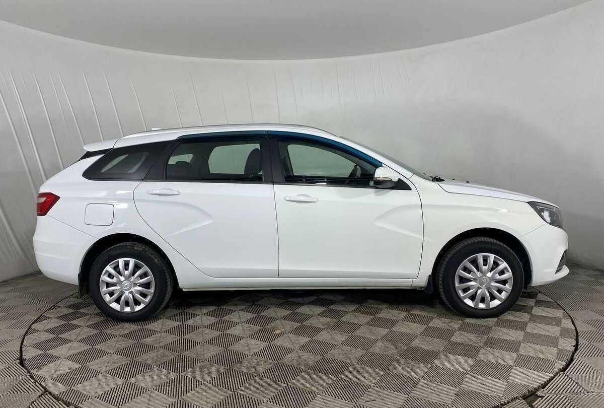 Lada (ВАЗ) Vesta 2019 года с пробегом. Фото: #3