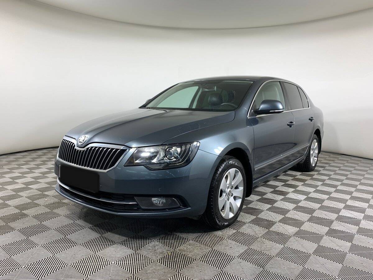 Skoda Superb 2014 года с пробегом. Посмотреть фото
