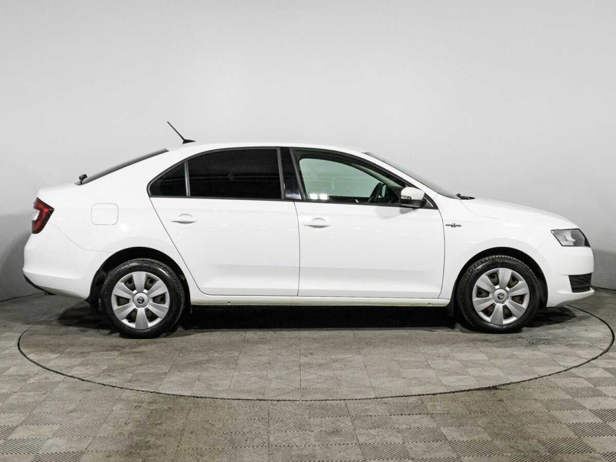 Skoda Rapid 2019 года с пробегом. Фото: #3