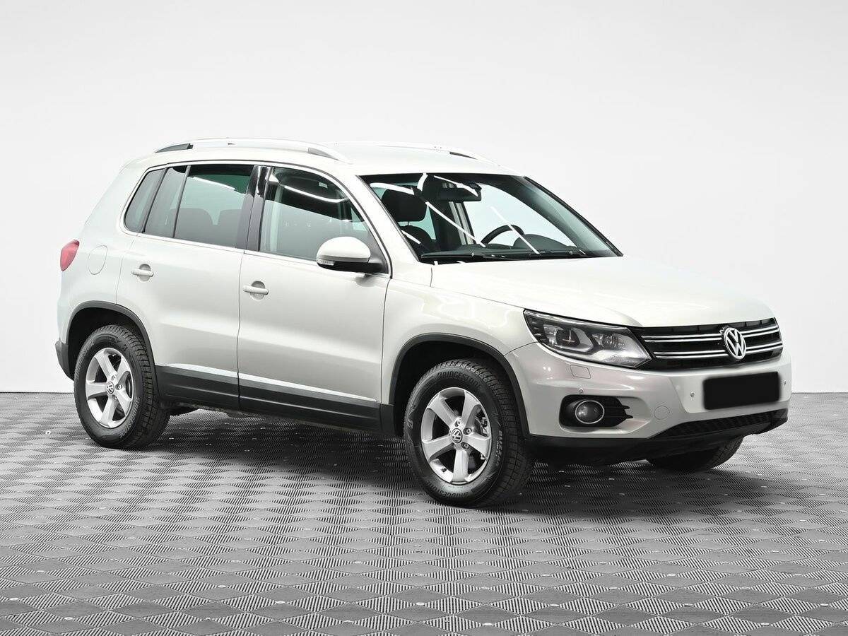 Volkswagen Tiguan 2012 года с пробегом. Фото: #1