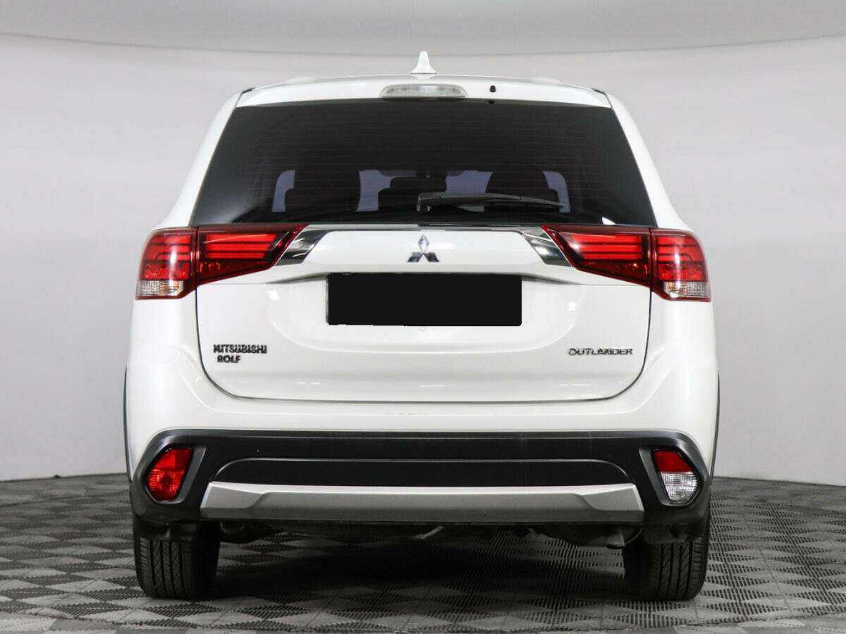 Mitsubishi Outlander 2017 года с пробегом. Фото: #5