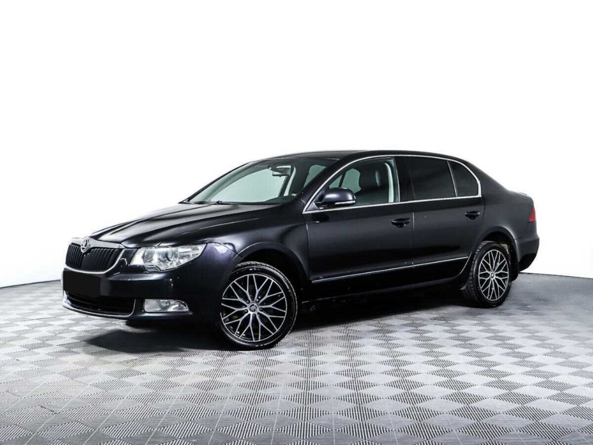 Skoda Superb 2012 года с пробегом. Посмотреть фото