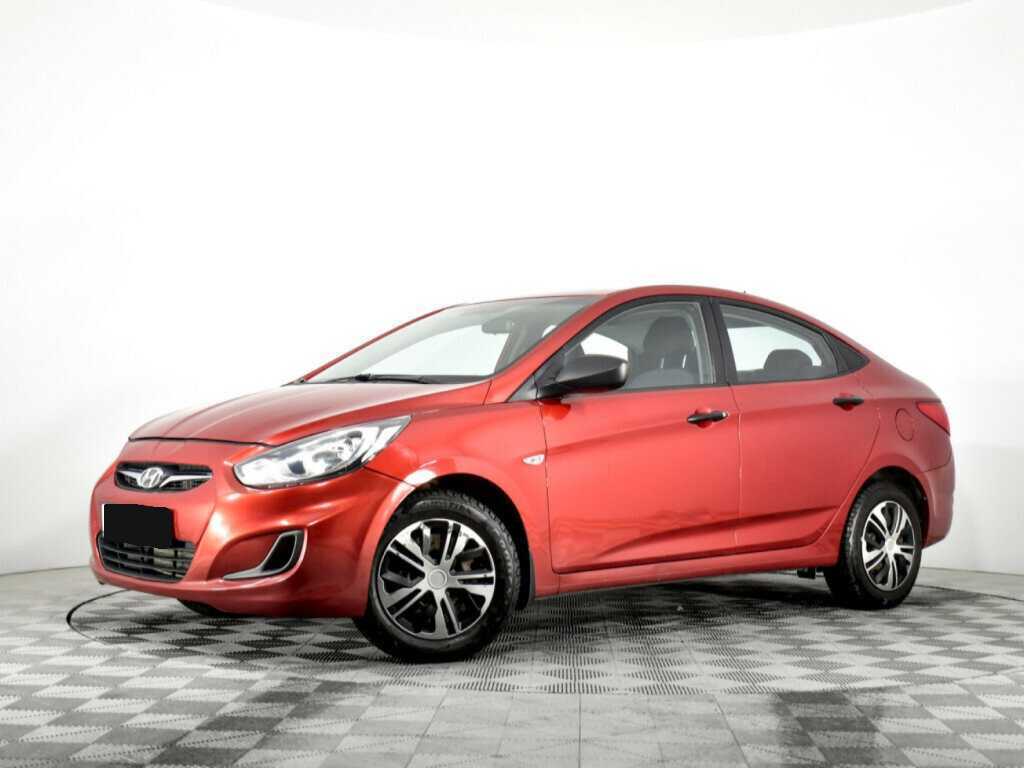 Hyundai Solaris 2013 года с пробегом. Посмотреть фото
