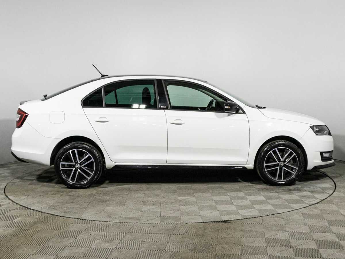Skoda Rapid 2019 года с пробегом. Фото: #3