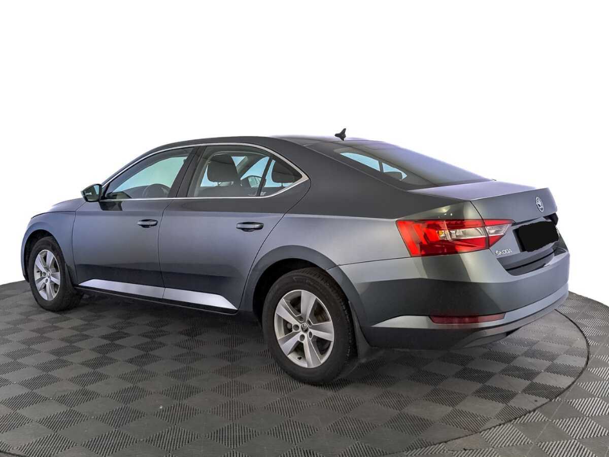 Skoda Superb 2019 года с пробегом. Фото: #6
