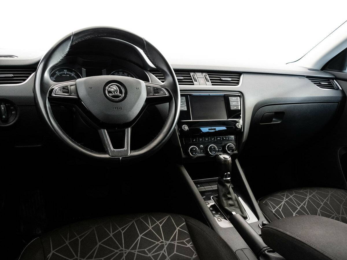 Skoda Octavia 2018 года с пробегом. Фото: #10