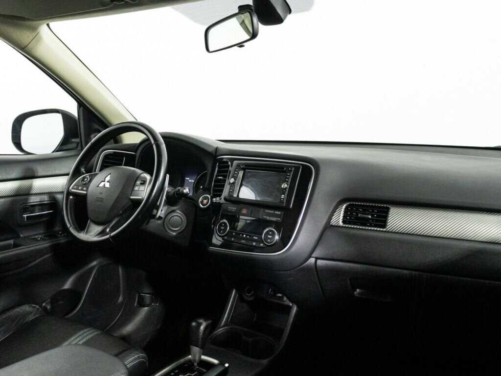 Mitsubishi Outlander 2013 года с пробегом. Фото: #8