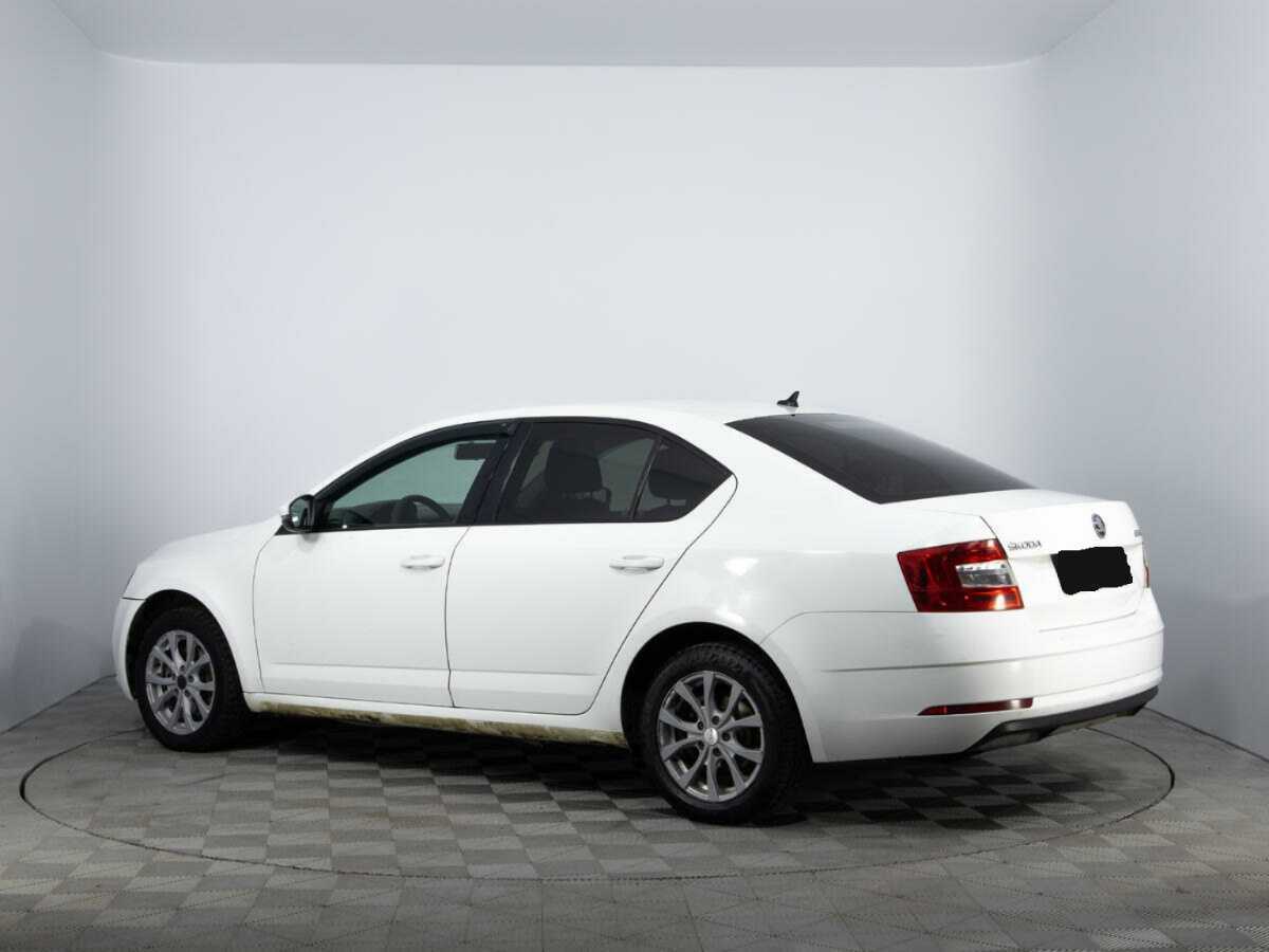 Skoda Octavia 2018 года с пробегом. Фото: #6