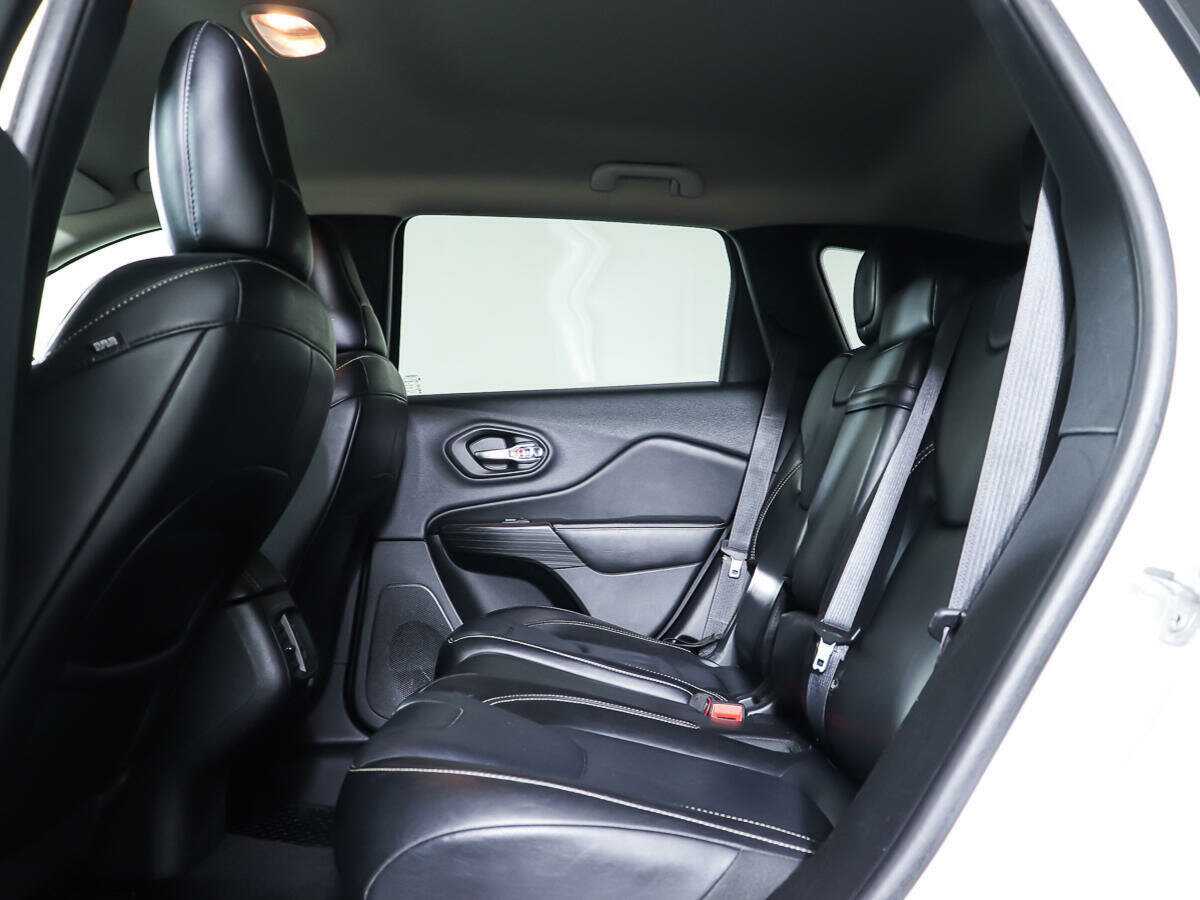 Jeep Cherokee 2014 года с пробегом. Фото: #8