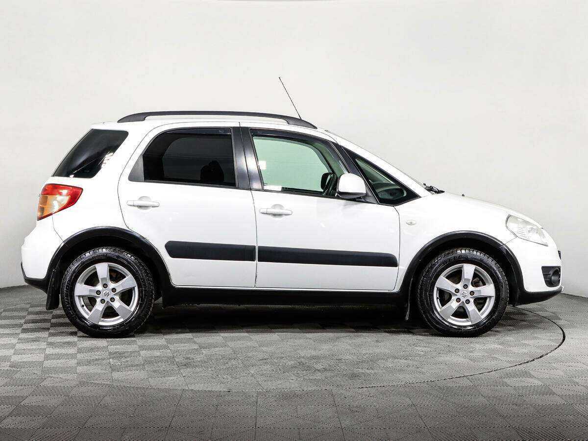 Suzuki SX4 2013 года с пробегом. Фото: #3