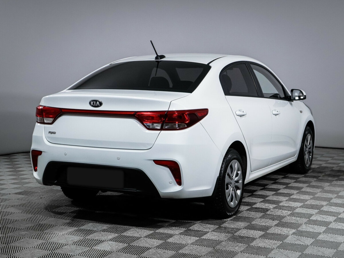 Kia Rio 2018 года с пробегом. Фото: #3