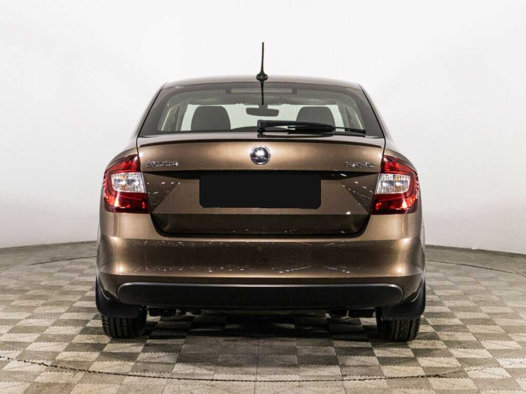 Skoda Rapid 2018 года с пробегом. Фото: #5