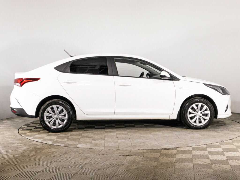 Hyundai Solaris 2022 года с пробегом. Фото: #3