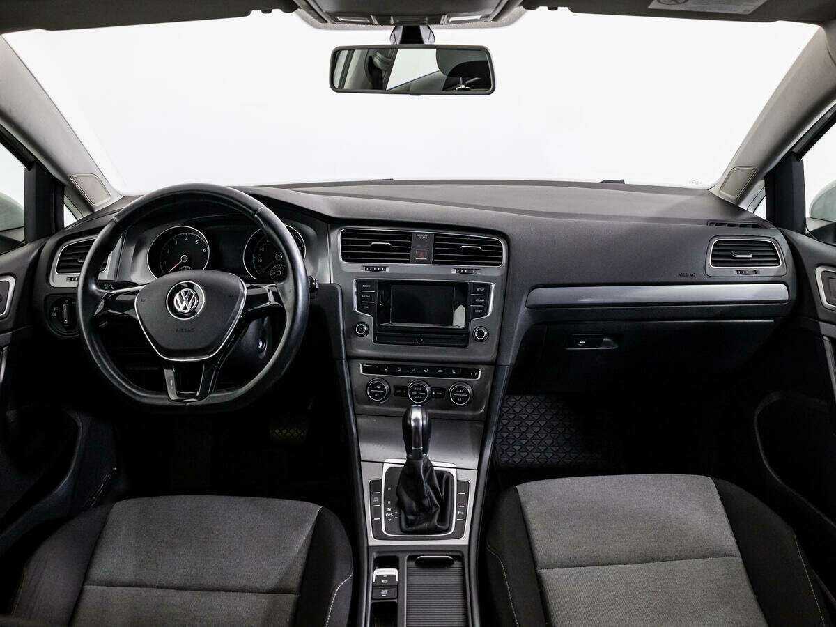 Volkswagen Golf 2013 года с пробегом. Фото: #12