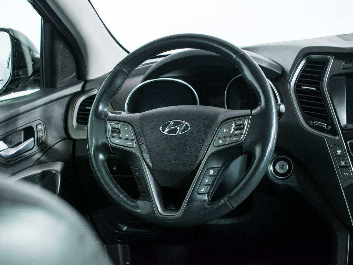 Hyundai Santa Fe 2017 года с пробегом. Фото: #13