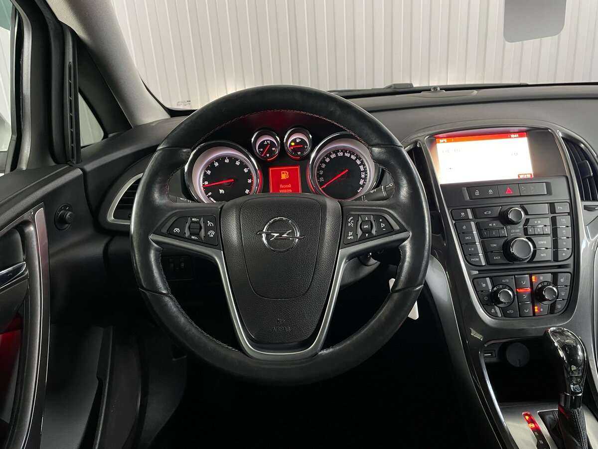 Opel Astra 2014 года с пробегом. Фото: #9
