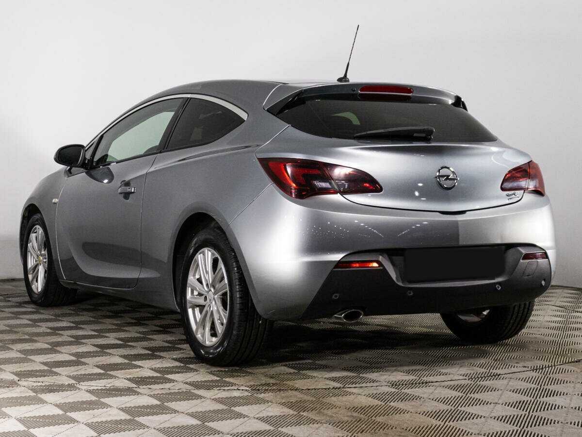 Opel Astra 2013 года с пробегом. Фото: #6