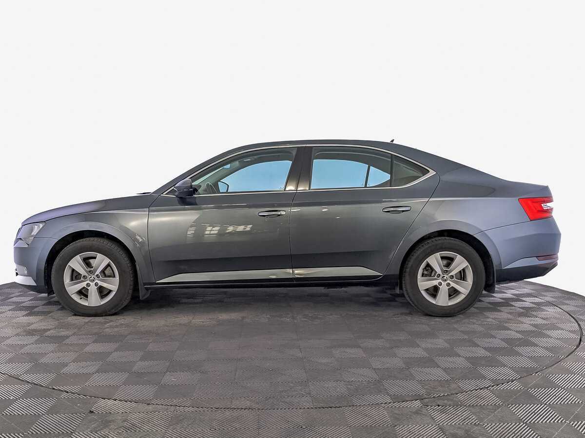 Skoda Superb 2019 года с пробегом. Фото: #7