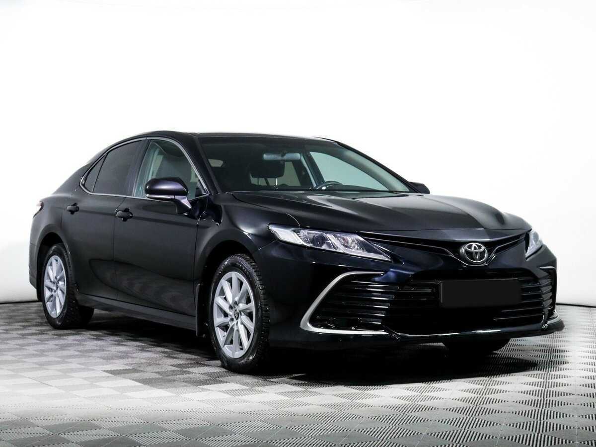 Toyota Camry 2021 года с пробегом. Фото: #2