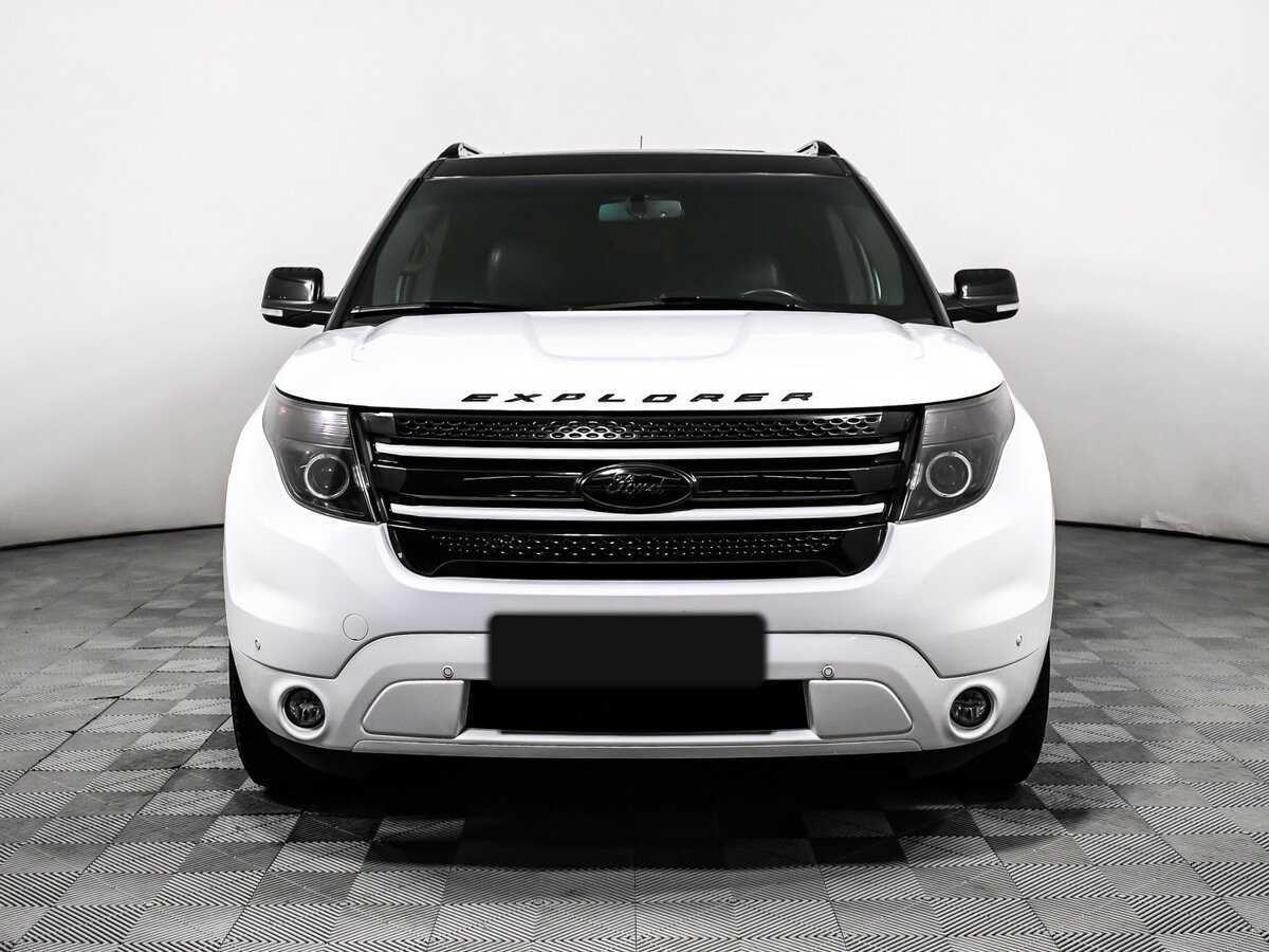 Ford Explorer 2013 года с пробегом. Фото: #1