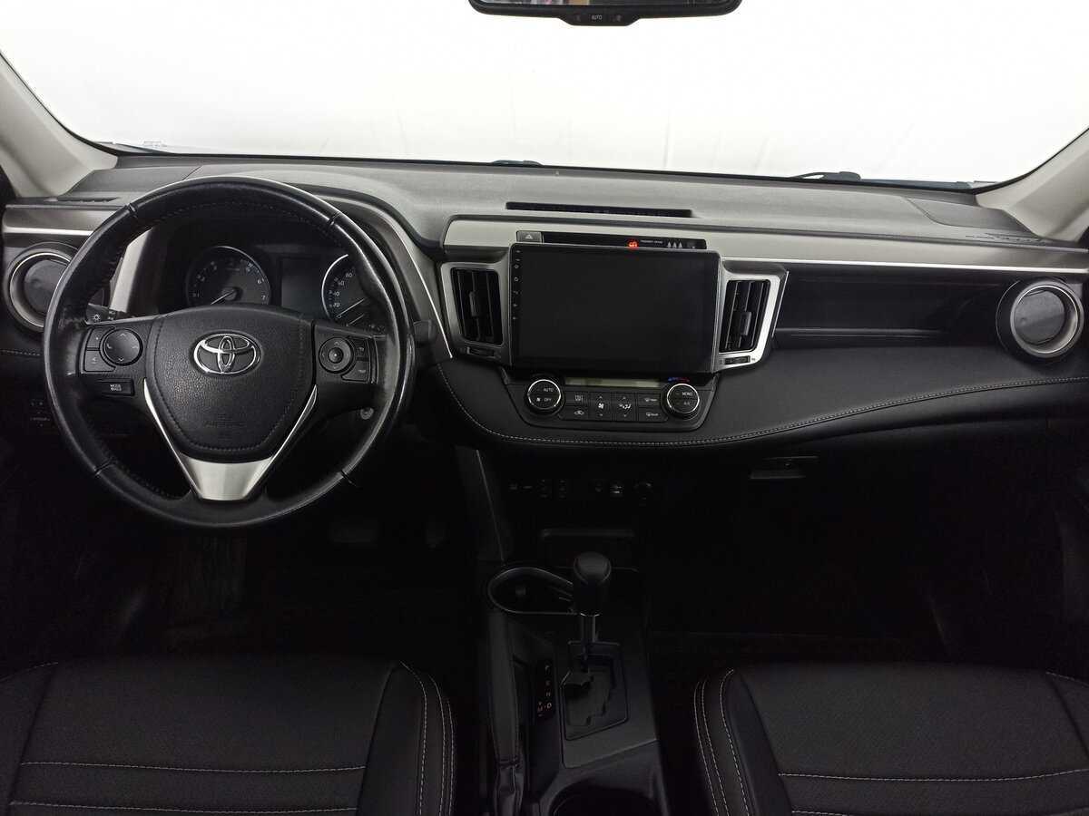 Toyota RAV4 2019 года с пробегом. Фото: #13