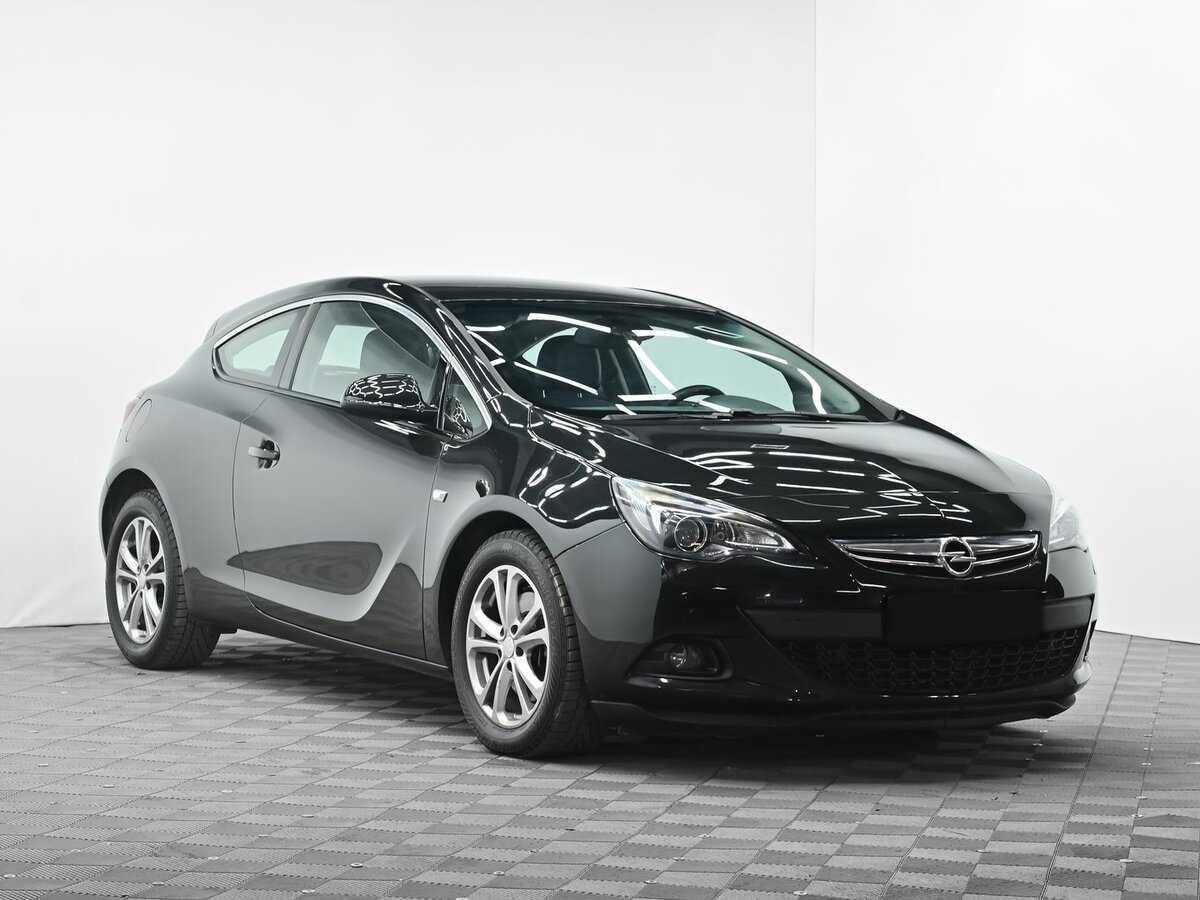 Opel Astra 2012 года с пробегом. Фото: #1
