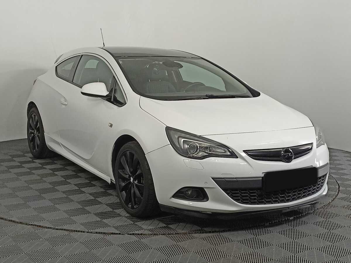 Opel Astra 2013 года с пробегом. Фото: #2