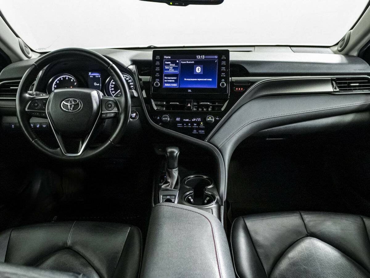 Toyota Camry 2021 года с пробегом. Фото: #11