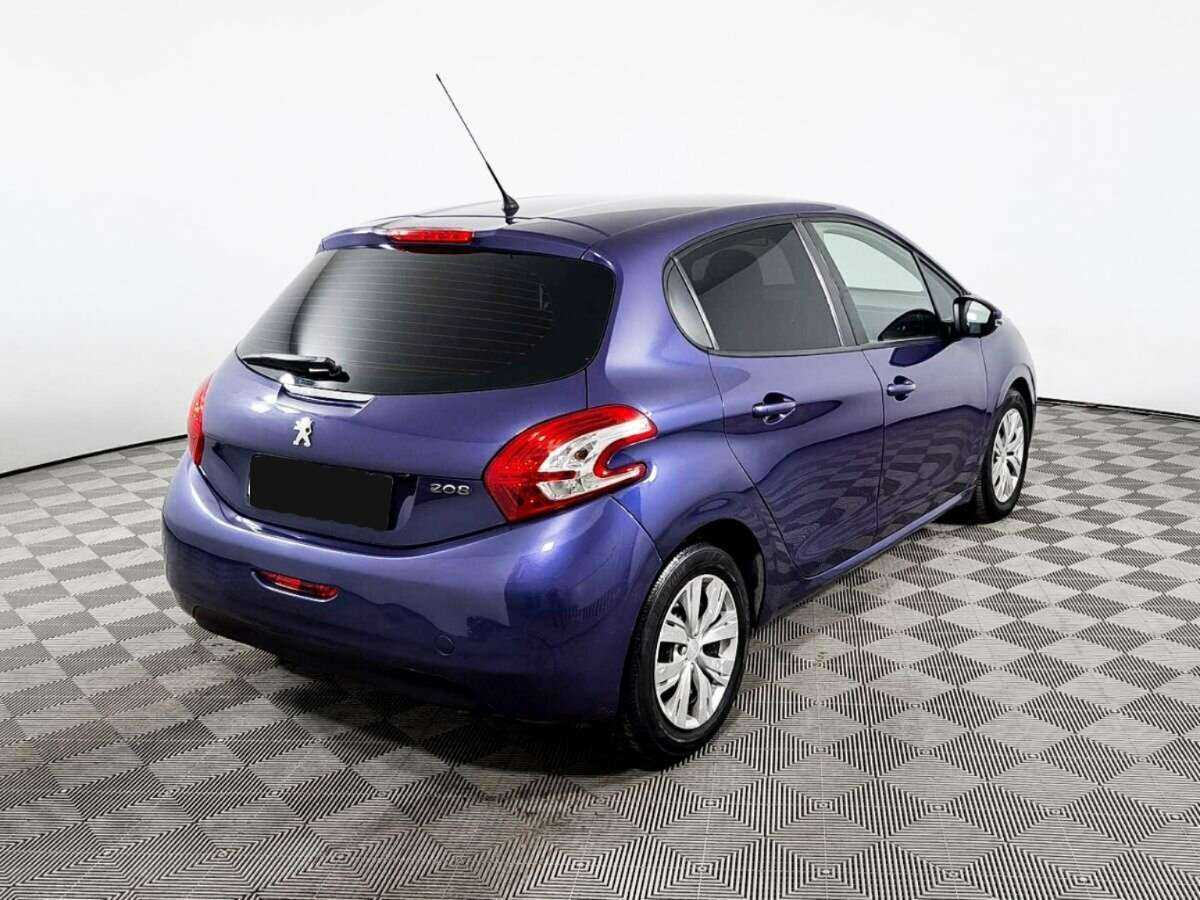 Peugeot 208 2013 года с пробегом. Фото: #4