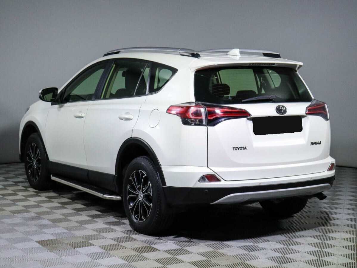 Toyota RAV4 2015 года с пробегом. Фото: #6