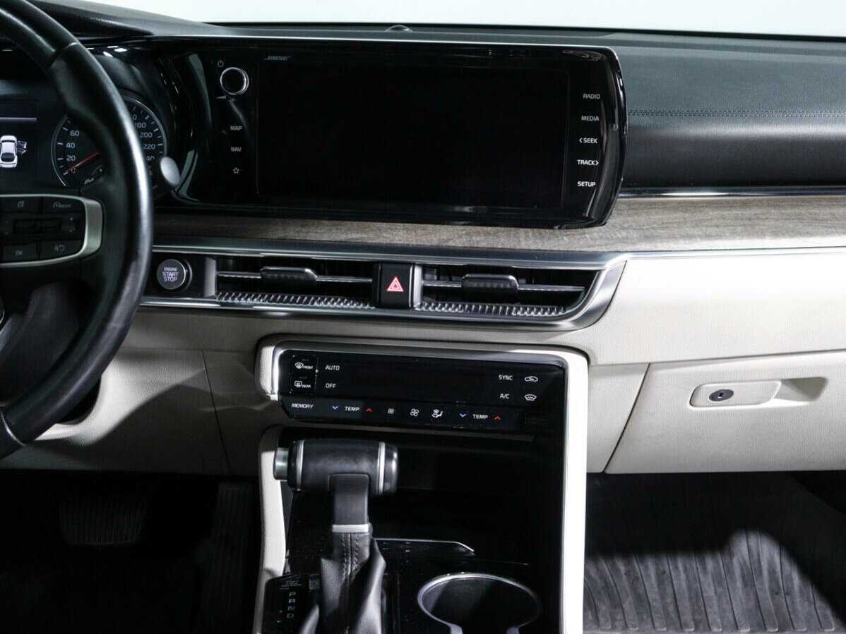 Kia K5 2021 года с пробегом. Фото: #10
